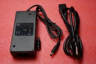 PHIHONG AC100~240V TO DC 12V 5A Power Supply / Power adapter