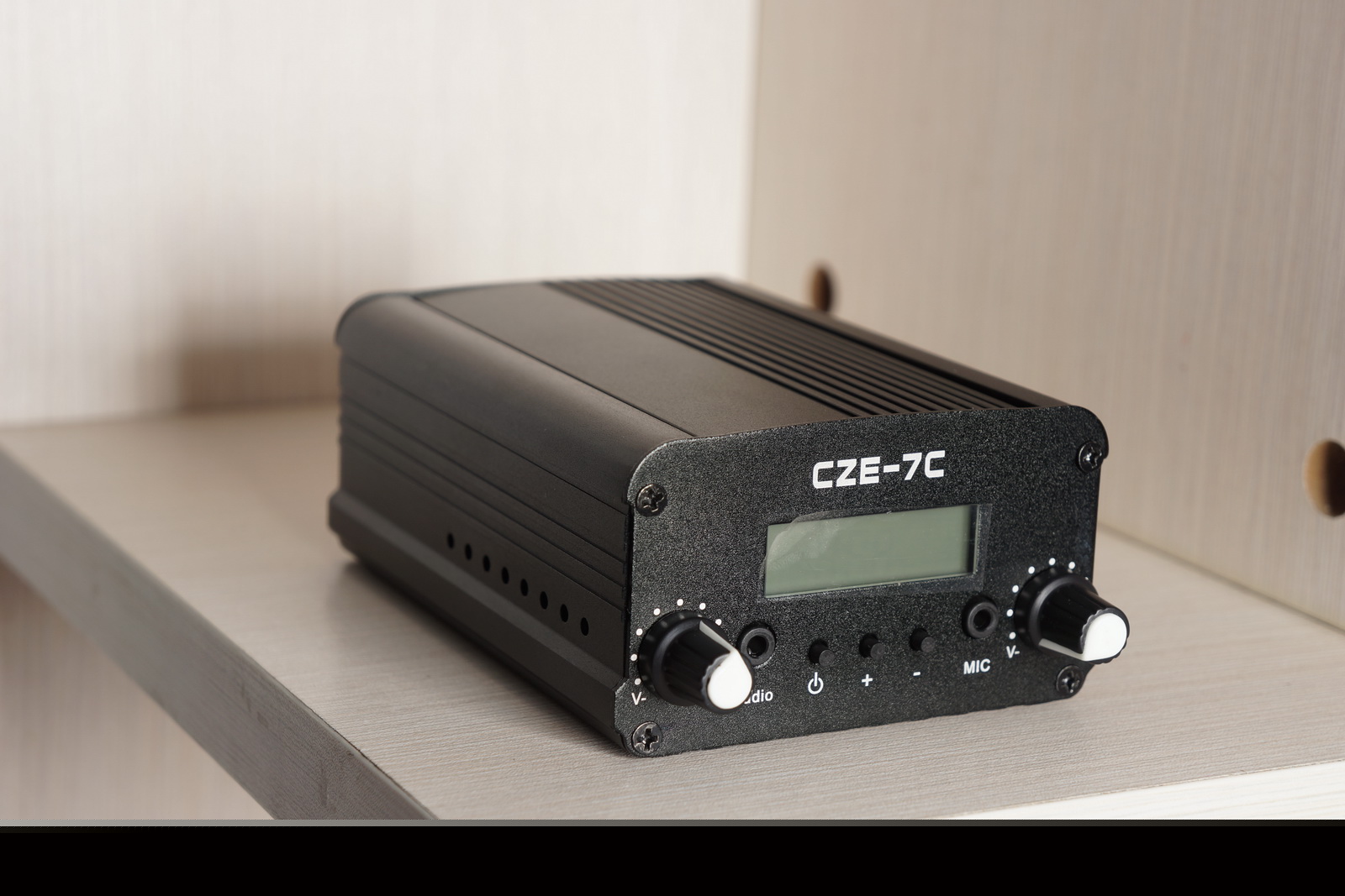 (image for) [CZE-7C Kit] 7W PLL FM broadcast Transmitter+Antenna+Power Supply
