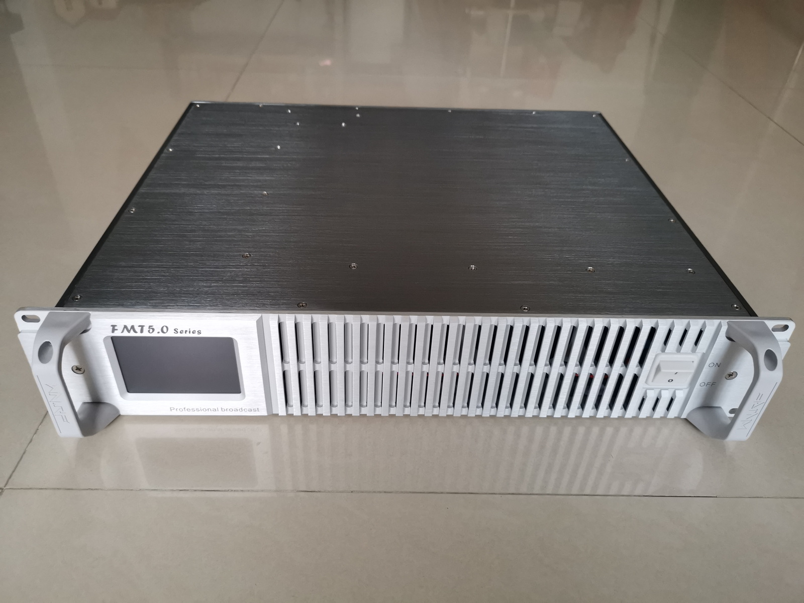 (image for) FMT5.0-2000H 2000W Professional FM broadcast transmitter with exciter 87.5-108MHz 2U
