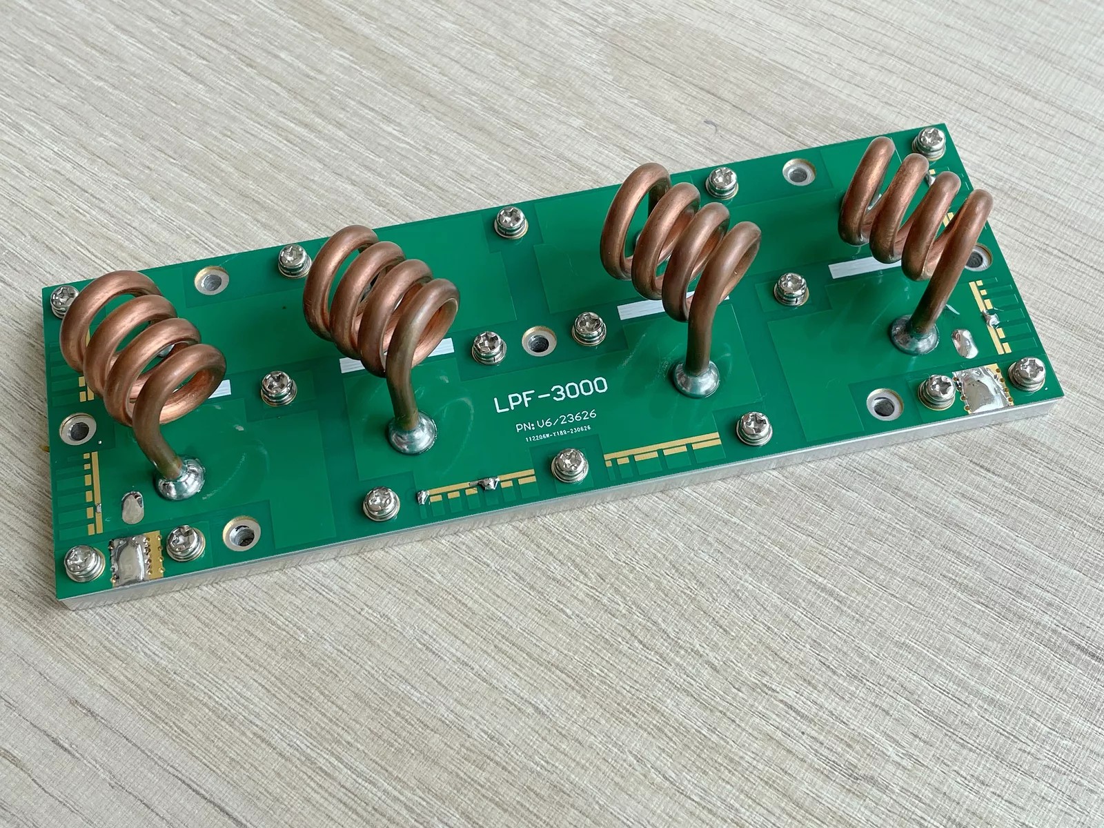 (image for) LPF-3000 FM broadcast Low Pass Filter 3000W 3KW LPF Pallet 87.5-108MHz